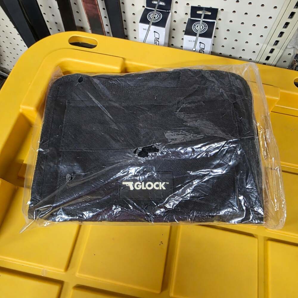 GLOCK Black Padded Pistol Soft Case Carry Bag with Interior Lubrication Guide